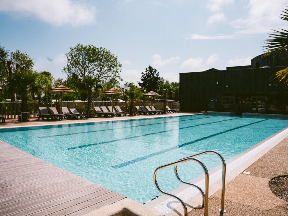Le grand bassin extérieur, camping Portland
